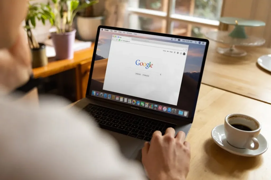 Search Engine Rank Tracker: Monitor Keyword Rankings
